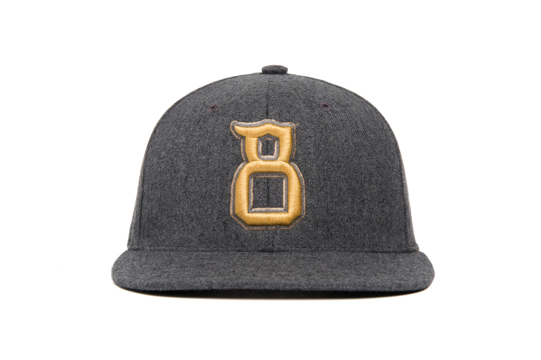 Ligature “8” 3D wool baseball cap