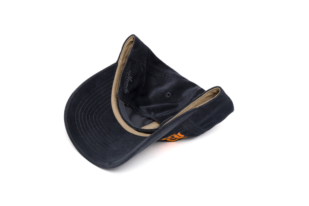 BUCKNELL Offset Olde 21-Wale Cord Dad