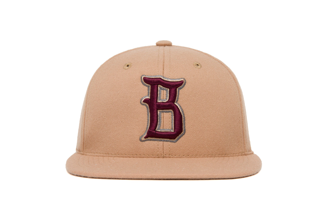 Ligature “B” 3D wool baseball cap