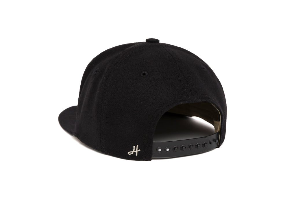 COLORADO Logo 3D Chain Wool