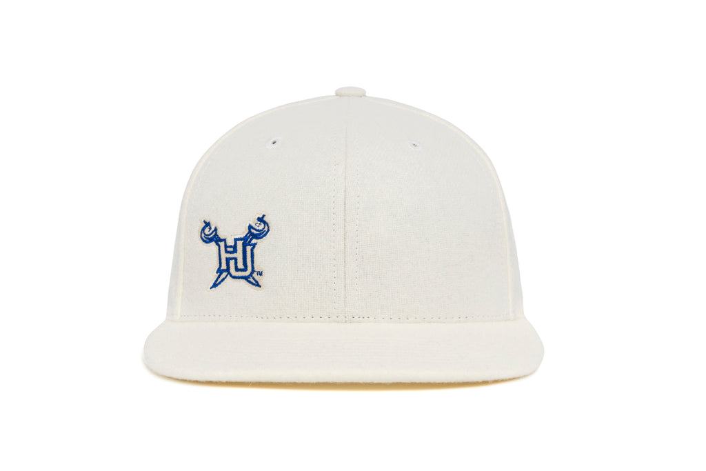HAMPTON Offset Logo Wool
