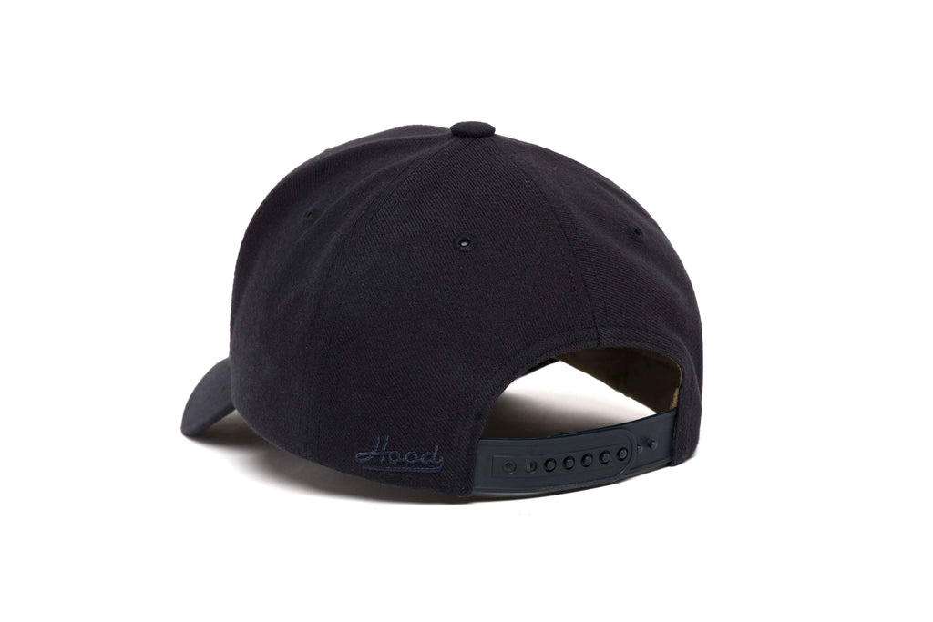 YACHT NAVY SNAP