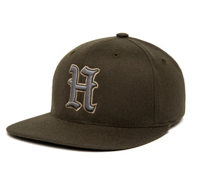 Ligature “H” 3D wool baseball cap