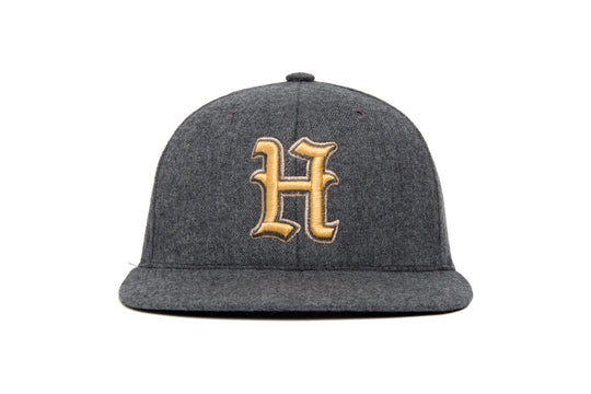 Ligature “H” 3D wool baseball cap