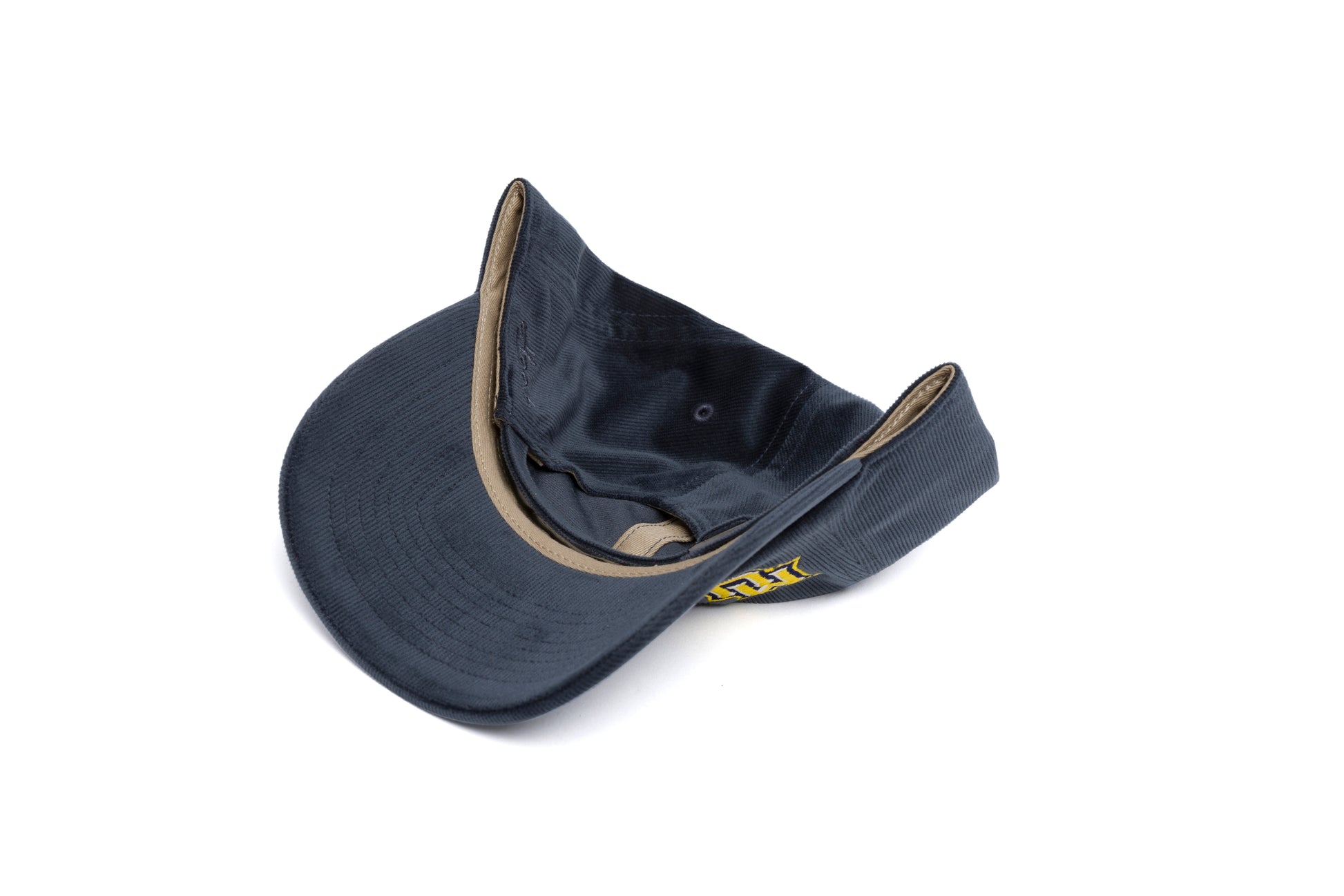 MARQUETTE Offset Logo 21-Wale Cord Dad